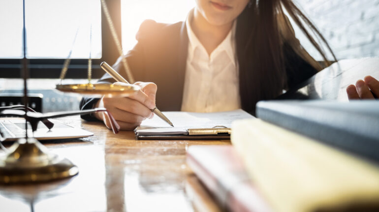 Adwokat Katowice – kompleksowa pomoc prawna dla firm i osób prywatnych