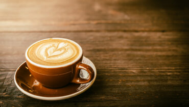 Kawa świeżo palona – odkryj sztukę intensywnego aromatu