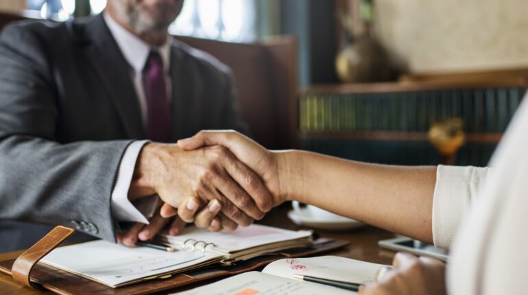 Nieuczciwa konkurencja w branży IT – jak kancelaria może pomóc?