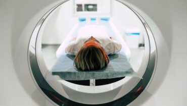 Jak wygląda operacja usunięcia oponiaka – wszystko, co warto wiedzieć