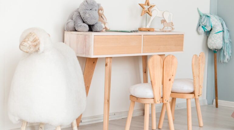 Producent mebli dziecięcych – jak wybrać odpowiednie wyposażenie?